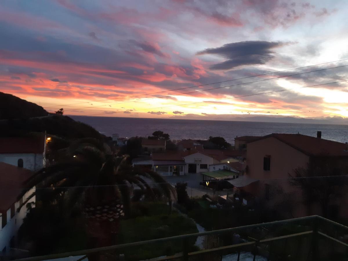 La Casa Del Sole Διαμέρισμα Pomonte Εξωτερικό φωτογραφία